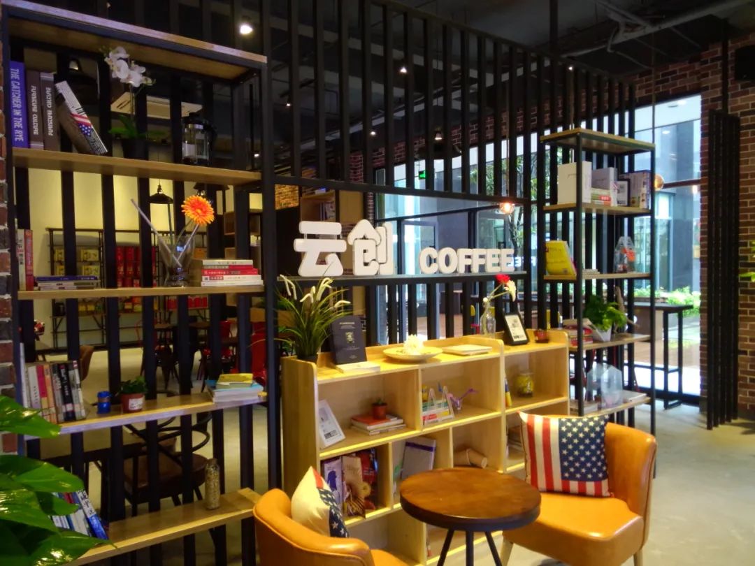 100平方米左右的咖啡店装修费